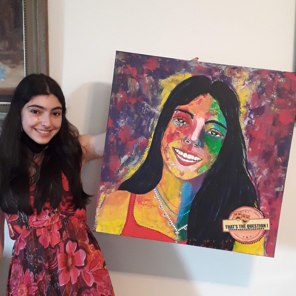 tela de uma garota pintada com tinta acrilica canvas of a girl painted with acrylic paint