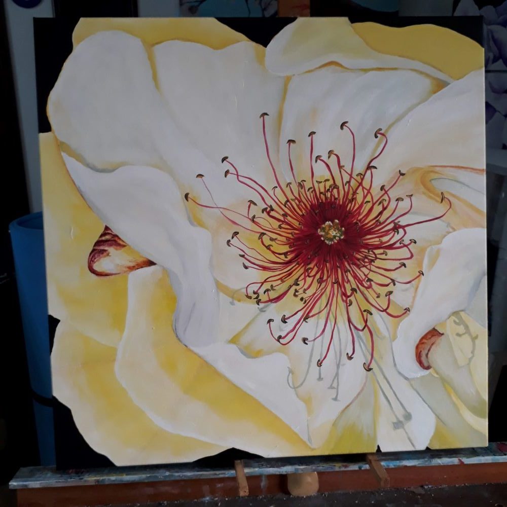 quadro com flor amarela pintada com tinta acrilica canvas painted with yellow flower